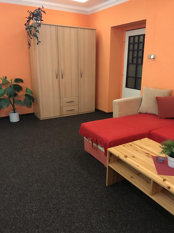 Hotel Bohemia Jicin Bagian luar foto