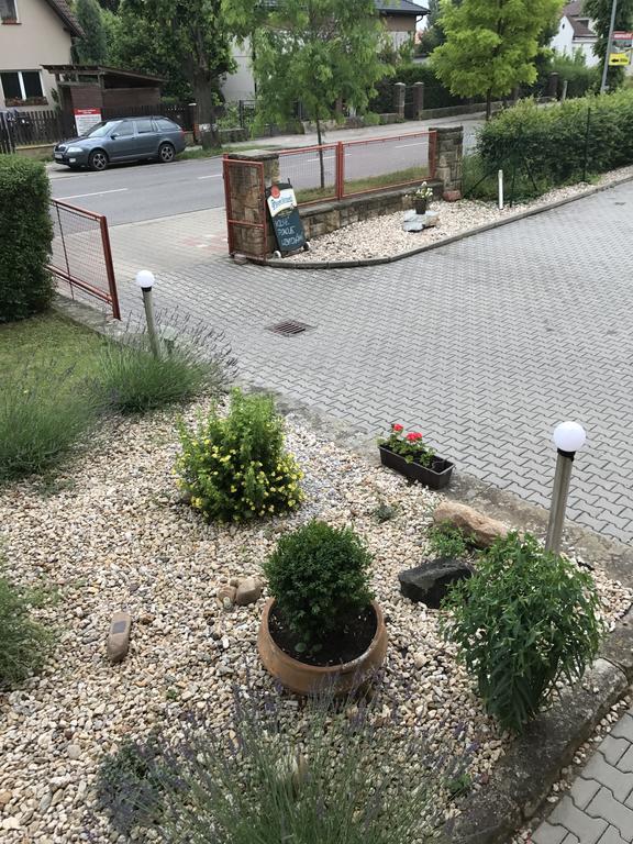 Hotel Bohemia Jicin Bagian luar foto