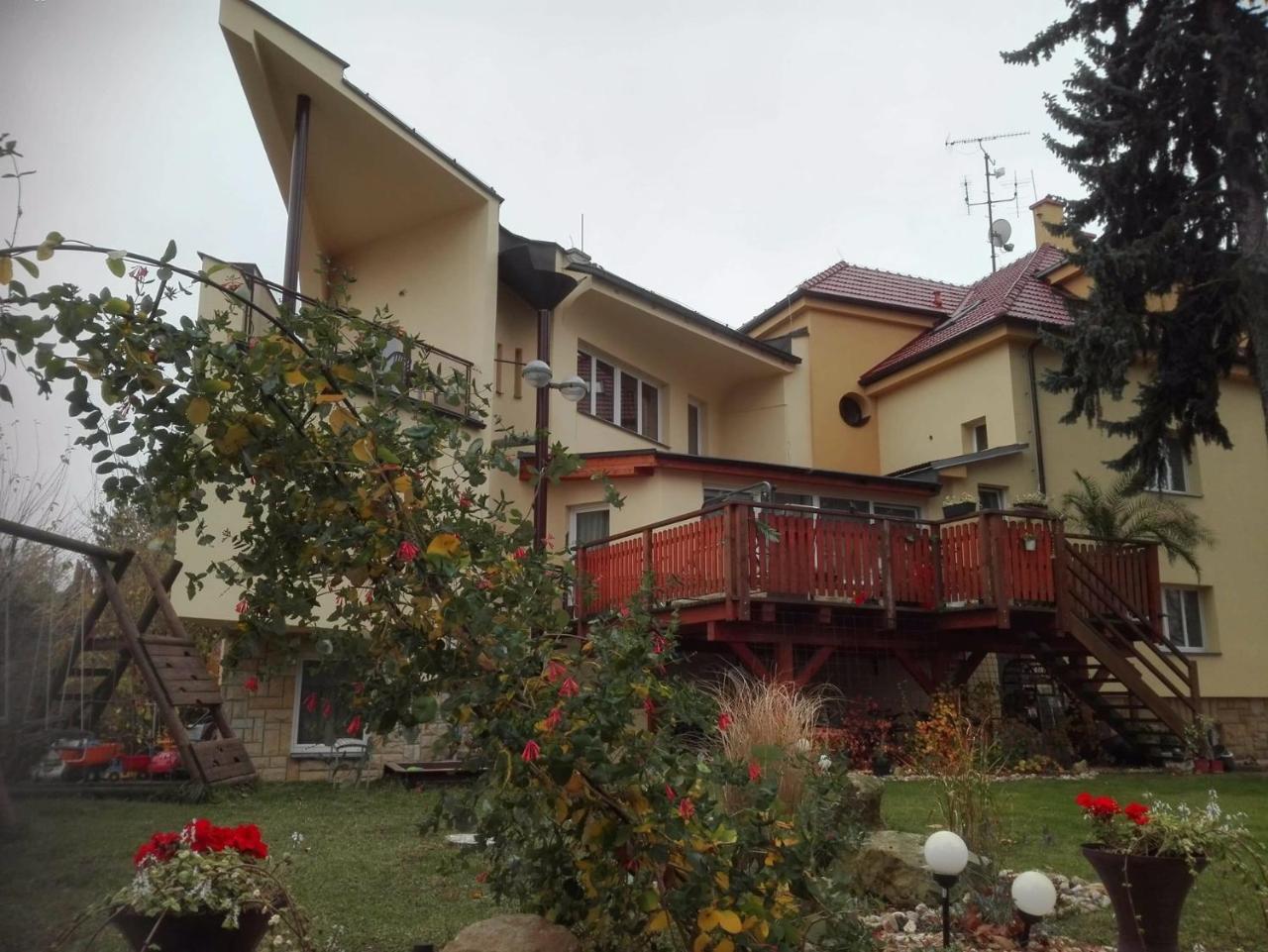 Hotel Bohemia Jicin Bagian luar foto